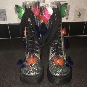 butterfly boots
